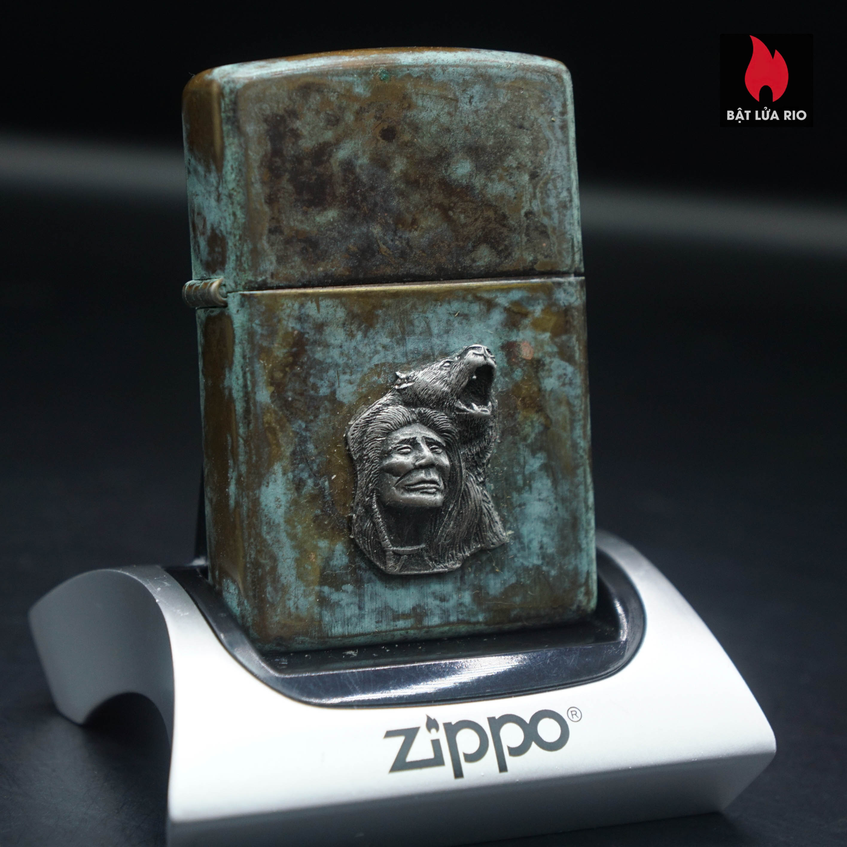 Home 39 Zippo La Mã 1991 – Đồng Phủ Giả Cổ – Miếng Ốp Dán Nổi 2 Mặt – Emblem Thổ Dân Đội Đầu Gấu