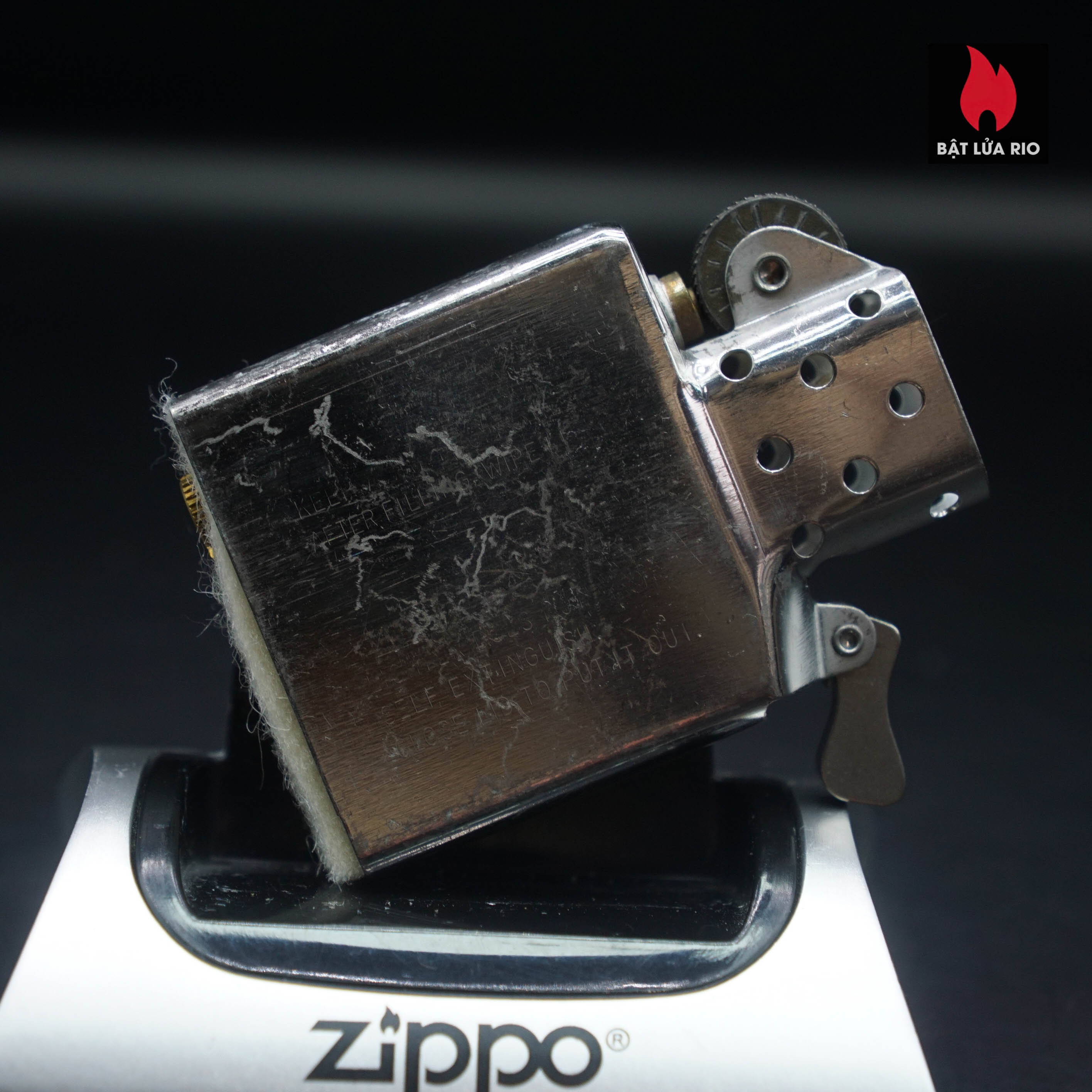 Zippo La Mã 1992 – Đồng Phủ Giả Cổ – Miếng Ốp Dán Nổi 2 Mặt – Emblem Đại Bàng 51 Zippo La Mã 1992 – Đồng Phủ Giả Cổ – Miếng Ốp Dán Nổi 2 Mặt – Emblem Đại Bàng 16