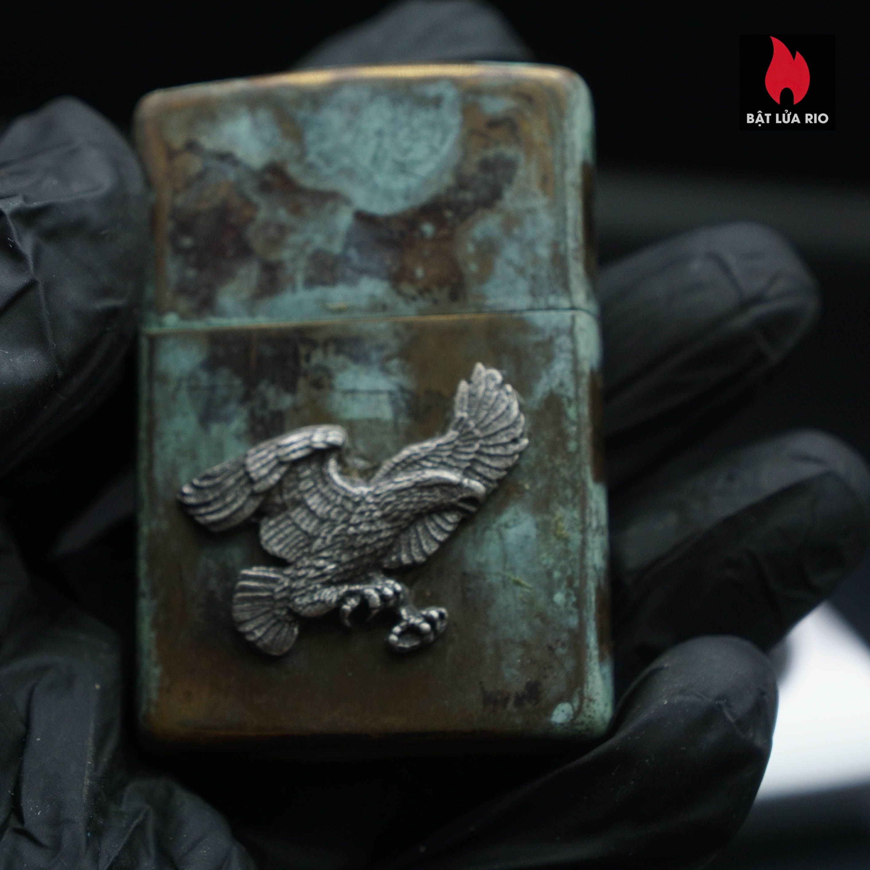 Zippo La Mã 1992 – Đồng Phủ Giả Cổ – Miếng Ốp Dán Nổi 2 Mặt – Emblem Đại Bàng 42 Zippo La Mã 1992 – Đồng Phủ Giả Cổ – Miếng Ốp Dán Nổi 2 Mặt – Emblem Đại Bàng 6