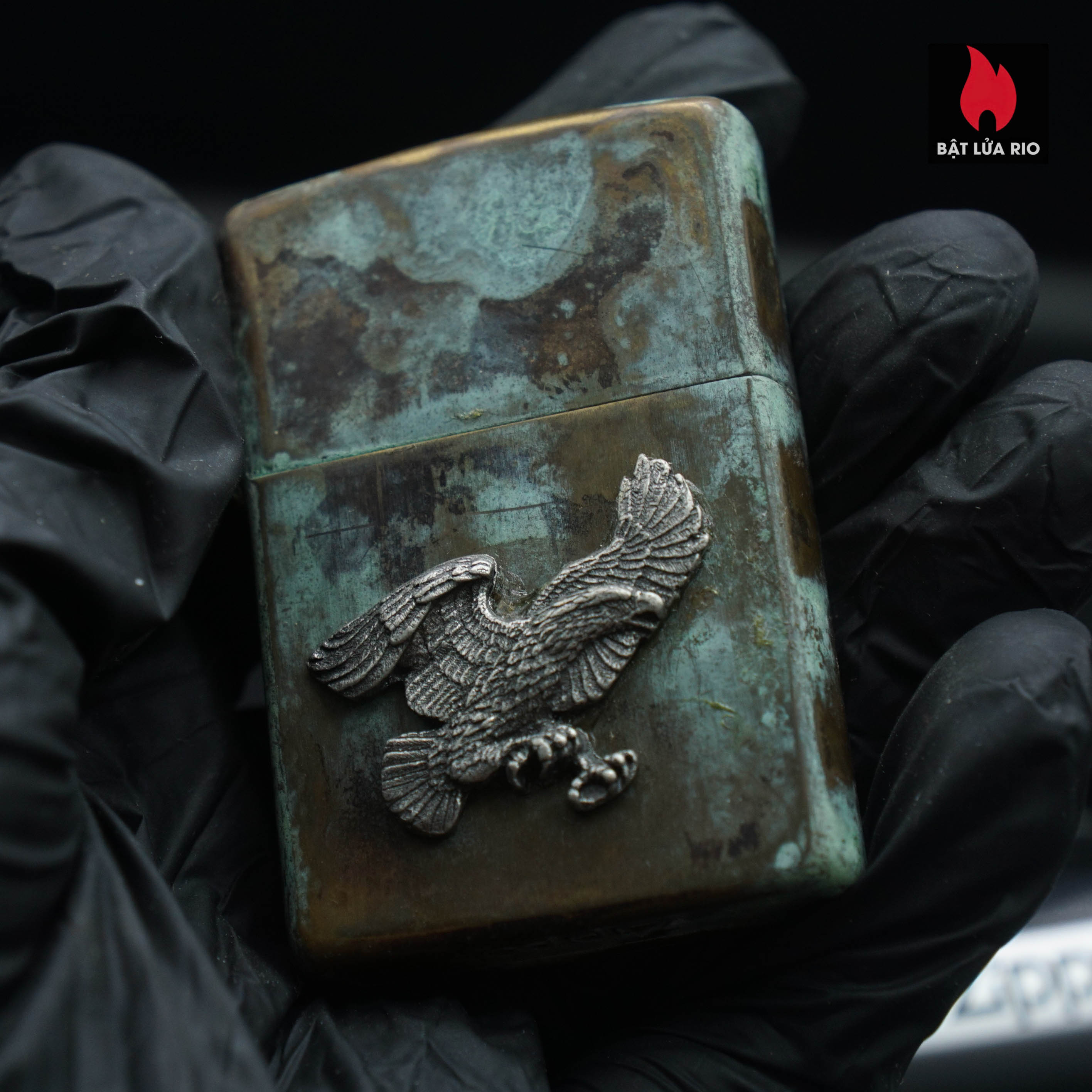 Zippo La Mã 1992 – Đồng Phủ Giả Cổ – Miếng Ốp Dán Nổi 2 Mặt – Emblem Đại Bàng 44 Zippo La Mã 1992 – Đồng Phủ Giả Cổ – Miếng Ốp Dán Nổi 2 Mặt – Emblem Đại Bàng 9