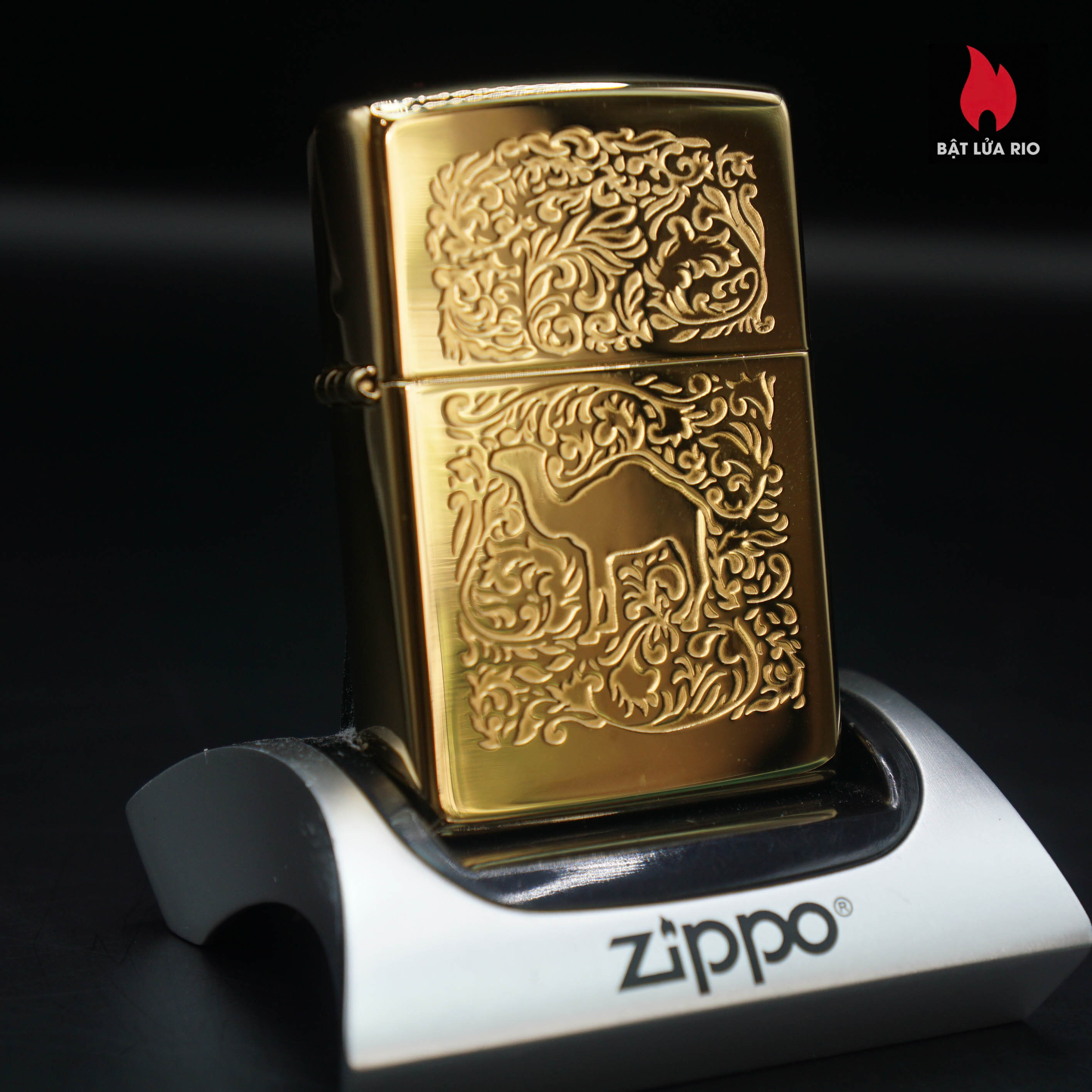 Home 39 Zippo La Mã 1995 – Camel Cigarette 22K Gold Plated – Mới Nguyên Tem Đỏ
