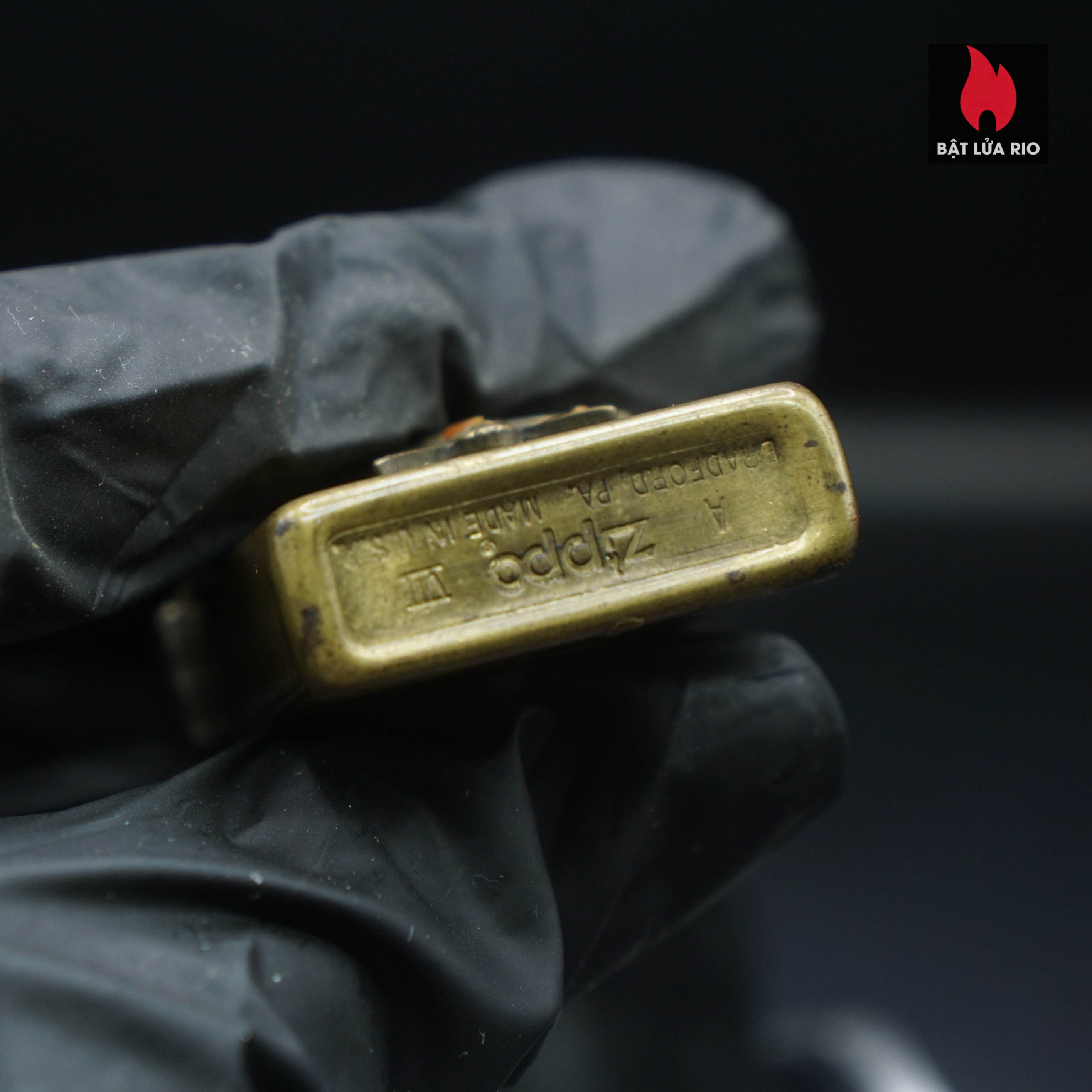 Zippo Slim La Mã 1991 – Đồng Nguyên Khối – Marlboro Longhorns – ATD – Cũ 58 Zippo Slim La Mã 1991 – Đồng Nguyên Khối – Marlboro Longhorns – ATD – Cũ 14