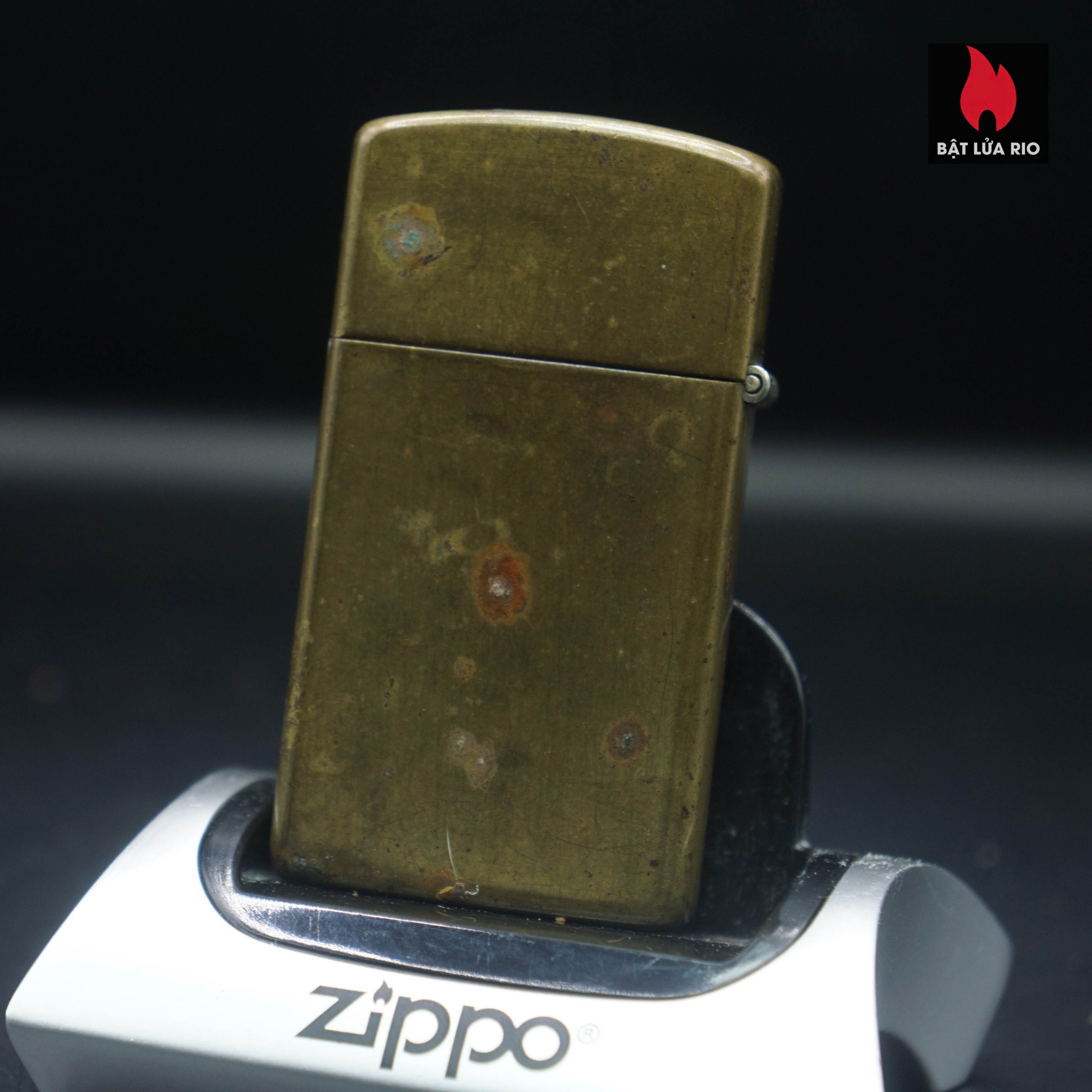 Zippo Slim La Mã 1991 – Đồng Nguyên Khối – Marlboro Longhorns – ATD – Cũ 47 Zippo Slim La Mã 1991 – Đồng Nguyên Khối – Marlboro Longhorns – ATD – Cũ 3