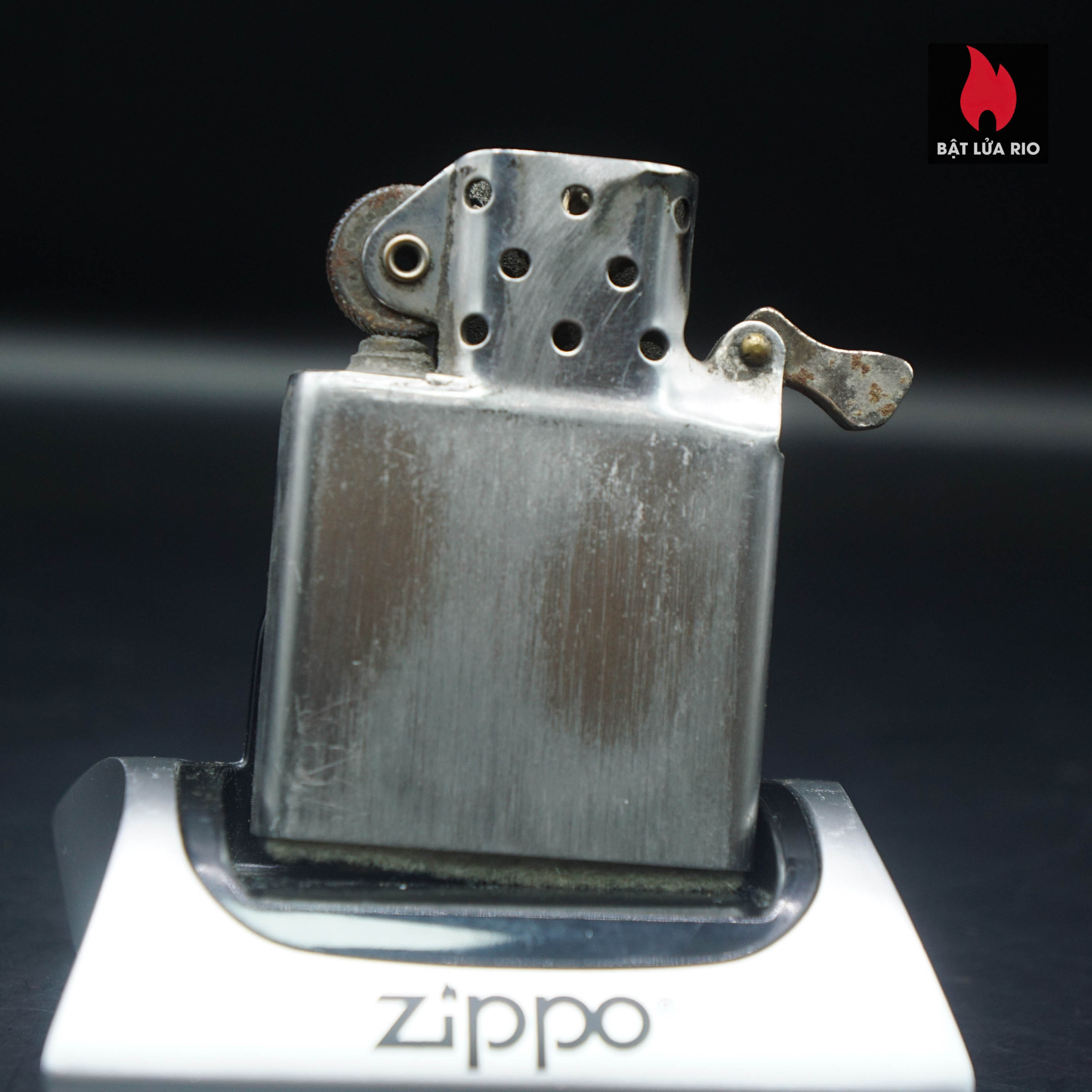 Zippo Xưa 1951-1952 – Vỏ Thép Ruột Thép – Trơn Đơn Giản – Cũ 82 Zippo Xưa 1951-1952 – Vỏ Thép Ruột Thép – Trơn Đơn Giản – Cũ 27