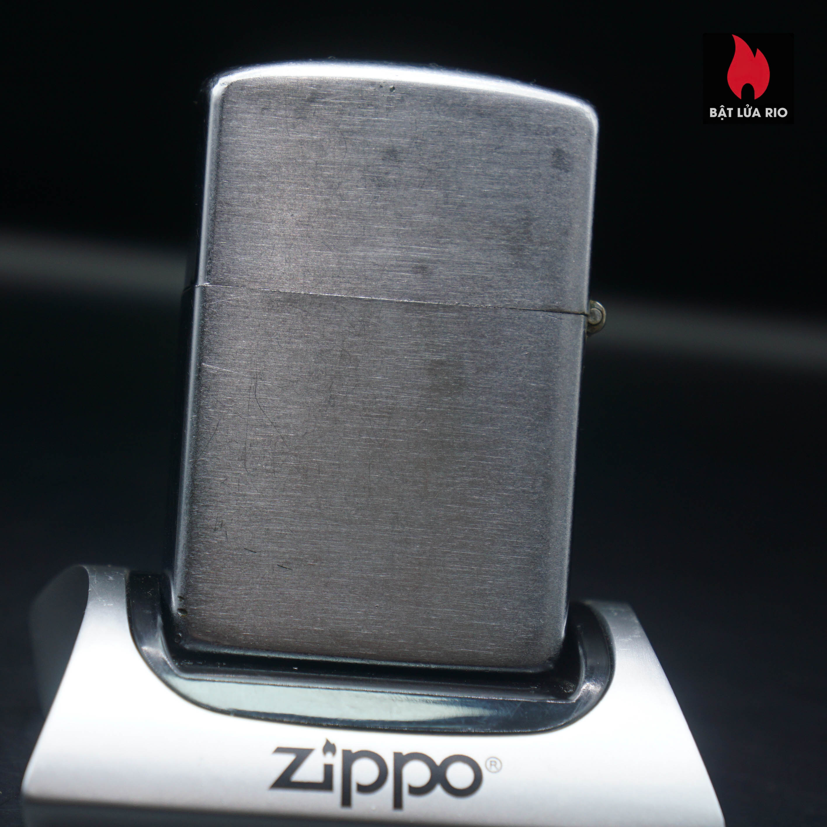 Zippo Xưa 1951-1952 – Vỏ Thép Ruột Thép – Trơn Đơn Giản – Cũ 59 Zippo Xưa 1951-1952 – Vỏ Thép Ruột Thép – Trơn Đơn Giản – Cũ 4