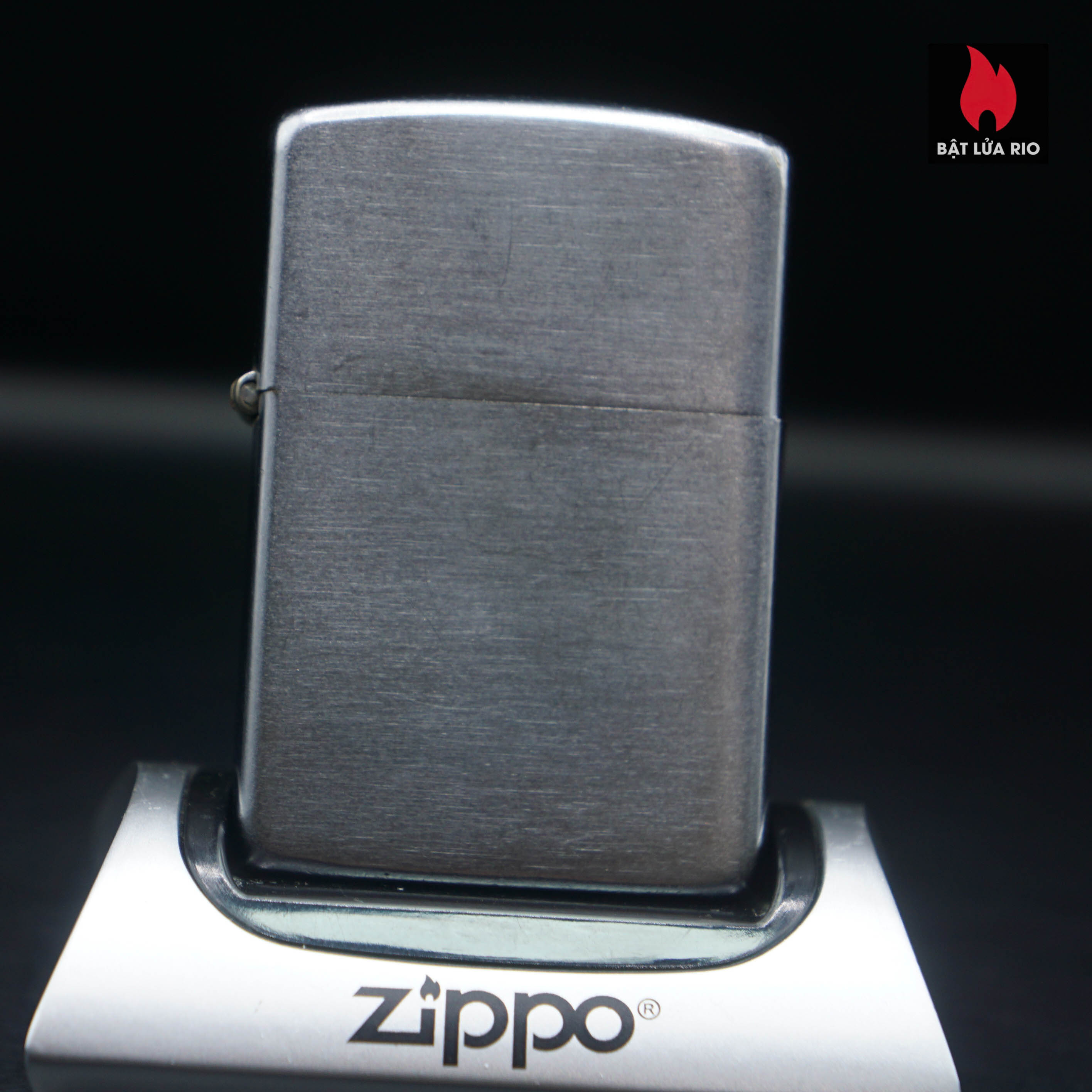 Zippo Xưa 1951-1952 – Vỏ Thép Ruột Thép – Trơn Đơn Giản – Cũ 61 Zippo Xưa 1951-1952 – Vỏ Thép Ruột Thép – Trơn Đơn Giản – Cũ 6