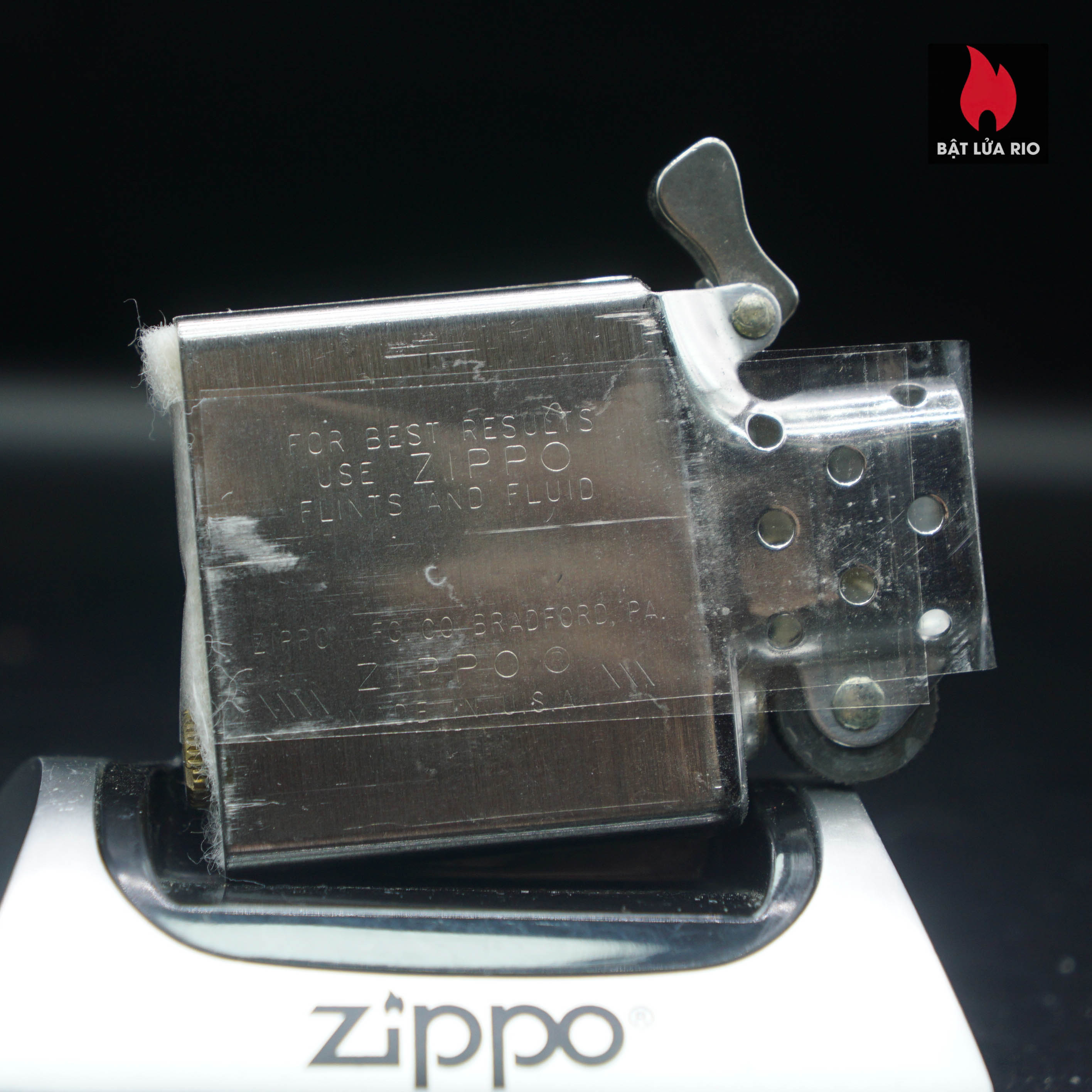 Zippo Xưa 1984 – United Nations New York – Trụ sở Liên Hợp Quốc 69 Zippo Xưa 1984 – United Nations New York – Trụ sở Liên Hợp Quốc 20