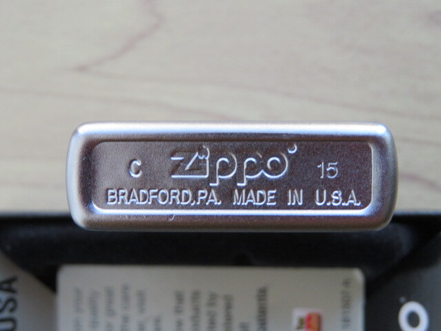 Mã Đáy Zippo Là Gì? Cách Đọc Mộc Đáy Và Xác Định Năm Sản Xuất Zippo 98 Mộc Zippo năm 2015