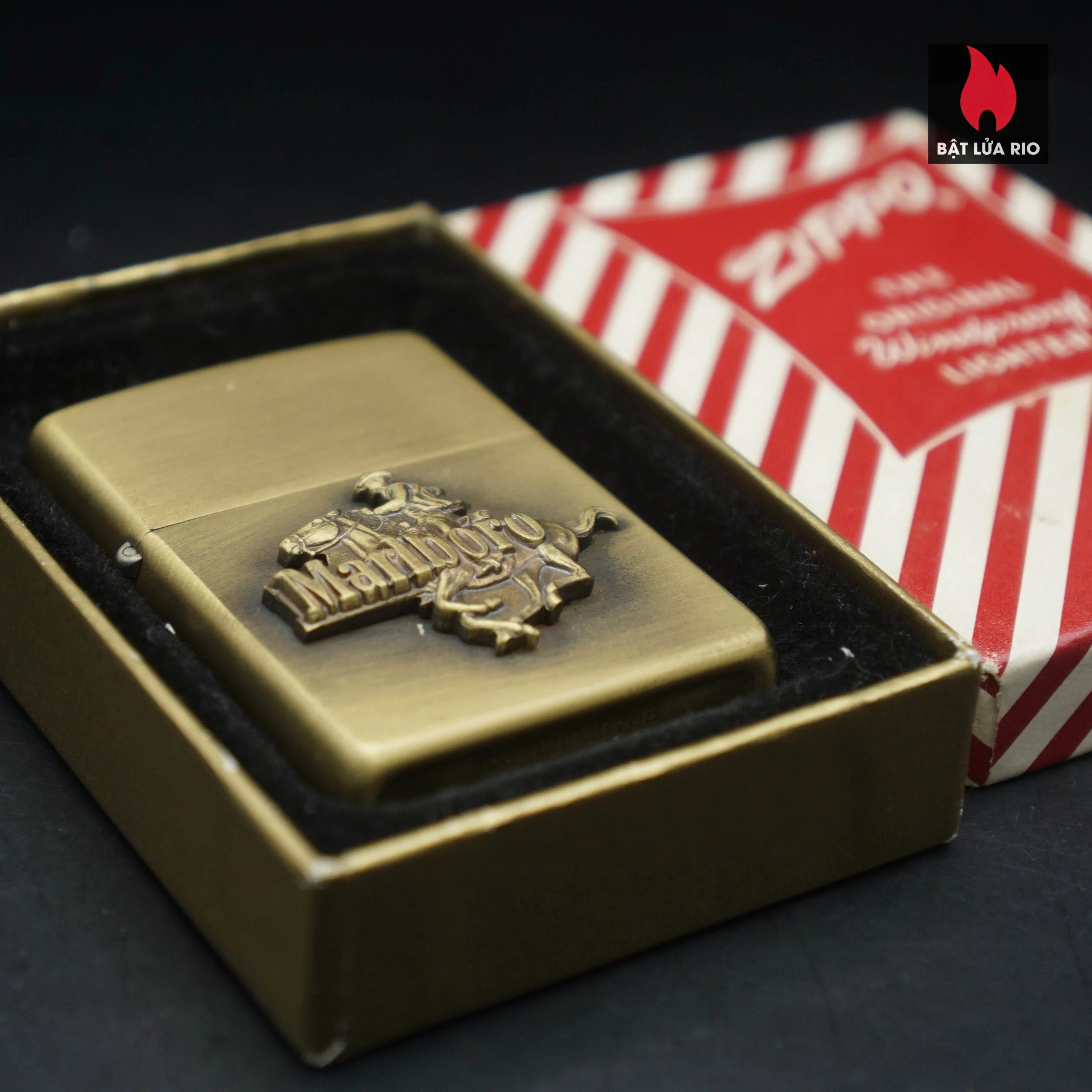 Zippo 1982 – New – Solid Brass – Đồng Nguyên Khối – Brass Zippo Marlboro Running HorseMan 1982 58 Zippo 1982 – New – Solid Brass – Đồng Nguyên Khối – Brass Zippo Marlboro Running HorseMan 1982 1