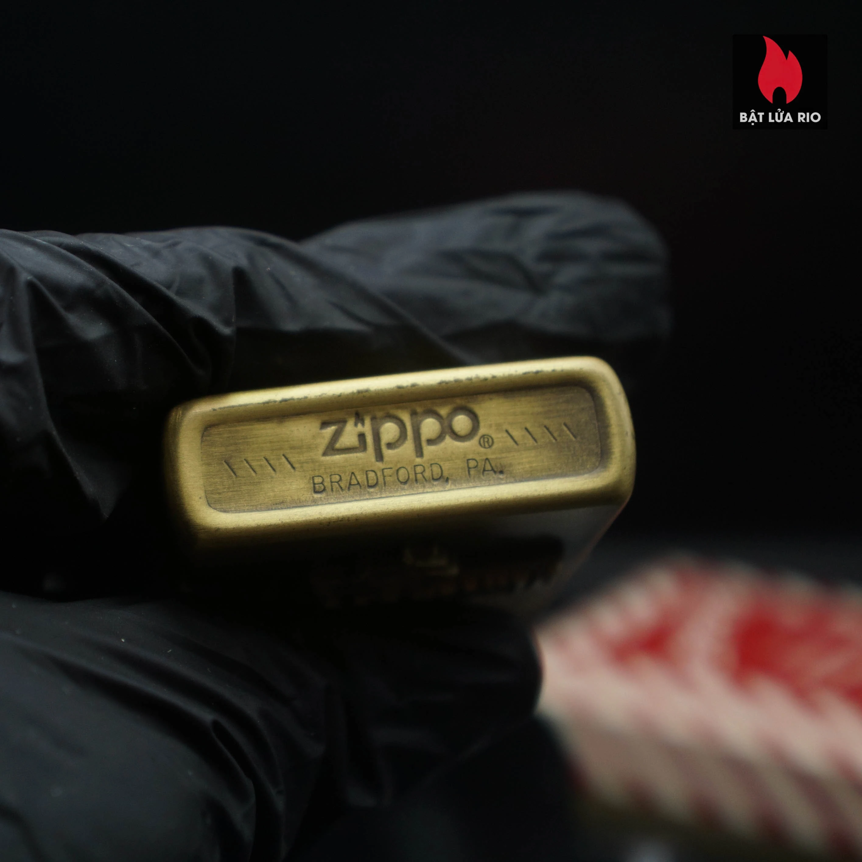 Zippo 1982 – New – Solid Brass – Đồng Nguyên Khối – Brass Zippo Marlboro Running HorseMan 1982 81 Zippo 1982 – New – Solid Brass – Đồng Nguyên Khối – Brass Zippo Marlboro Running HorseMan 1982 23