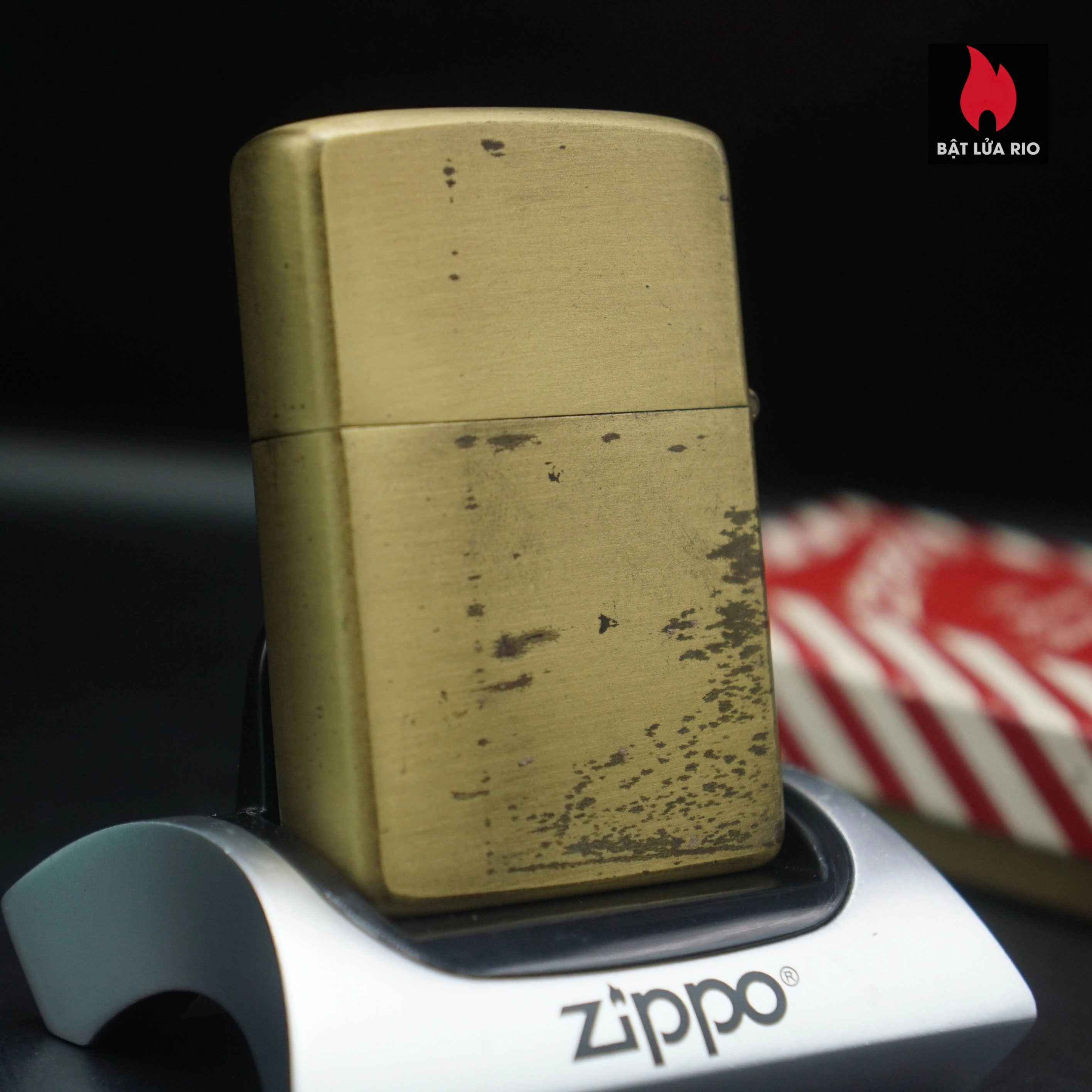 Zippo 1982 – New – Solid Brass – Đồng Nguyên Khối – Brass Zippo Marlboro Running HorseMan 1982 64 Zippo 1982 – New – Solid Brass – Đồng Nguyên Khối – Brass Zippo Marlboro Running HorseMan 1982 7