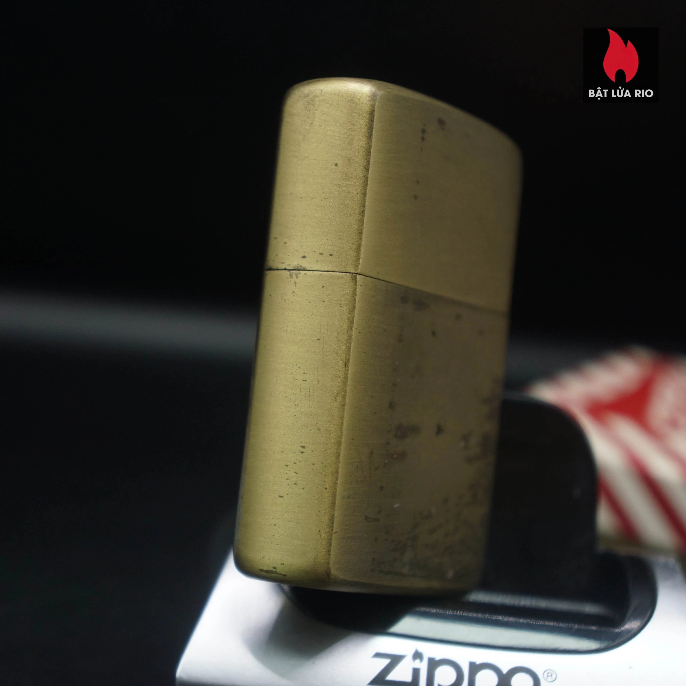 Zippo 1982 – New – Solid Brass – Đồng Nguyên Khối – Brass Zippo Marlboro Running HorseMan 1982 68 Zippo 1982 – New – Solid Brass – Đồng Nguyên Khối – Brass Zippo Marlboro Running HorseMan 1982 9