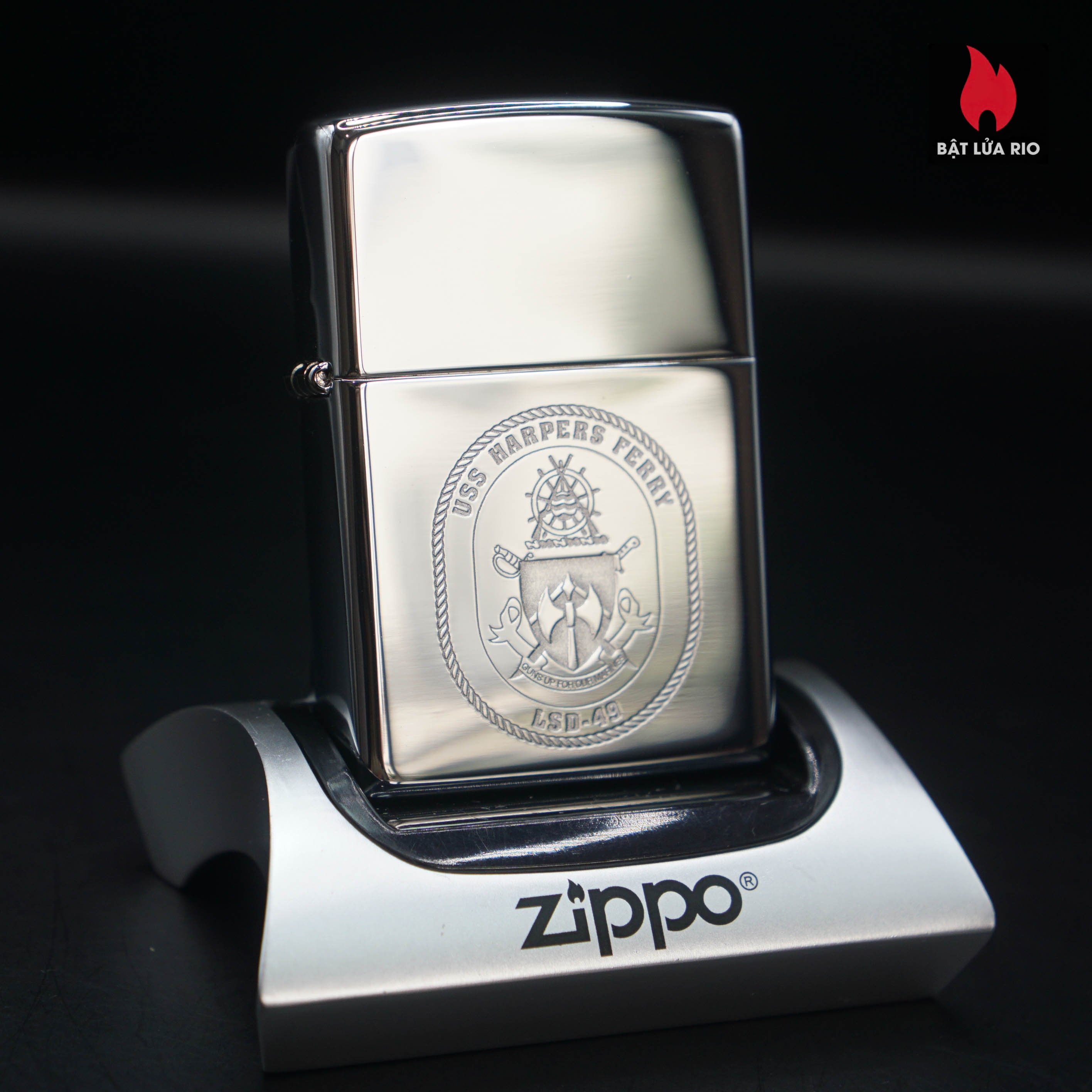 Home 44 Zippo 2006 – USS Harpers Ferry (LSD-49) – Tàu Đổ Bộ Vận Tải