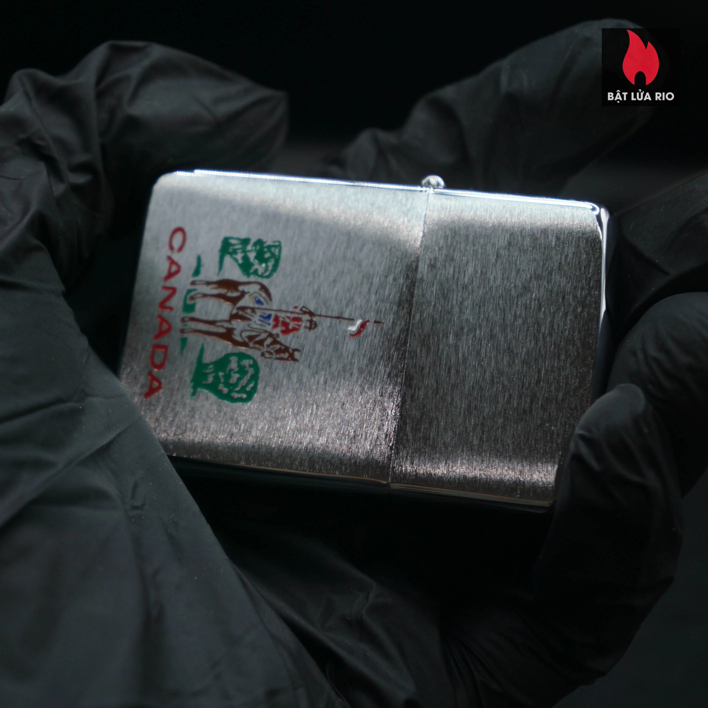 Zippo Canada 1975-1986 – RCMP - Royal Canadian Mounted Police – Cảnh sát Hoàng gia Canada 35 Zippo Canada 1975-1986 – RCMP - Royal Canadian Mounted Police – Cảnh sát Hoàng gia Canada 6