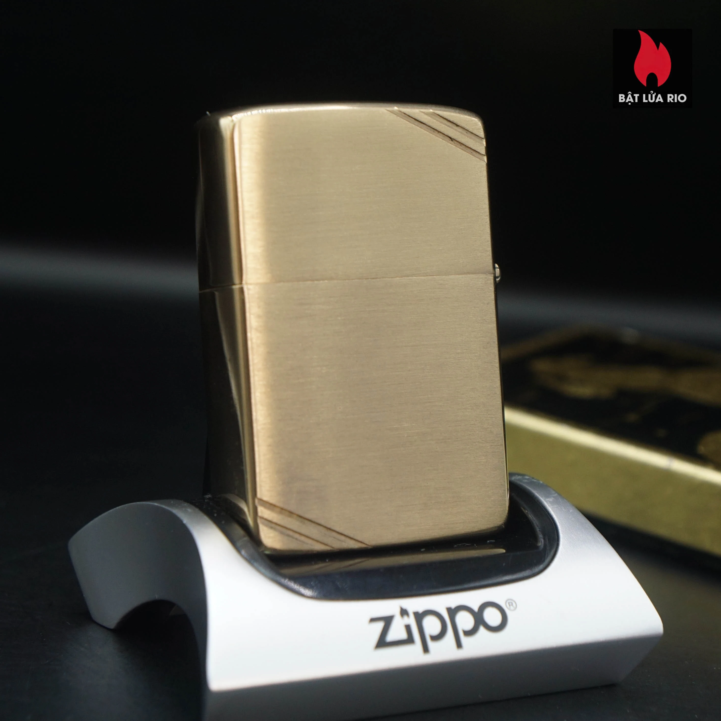 Zippo Chu Niên 1932-1982 – Đồng Khối – Commemorative 1932-1982 50th Anniversary – Carbon County Coal Co 66 Zippo Chu Niên 1932-1982 – Đồng Khối – Commemorative 1932-1982 50th Anniversary – Carbon County Coal Co 7