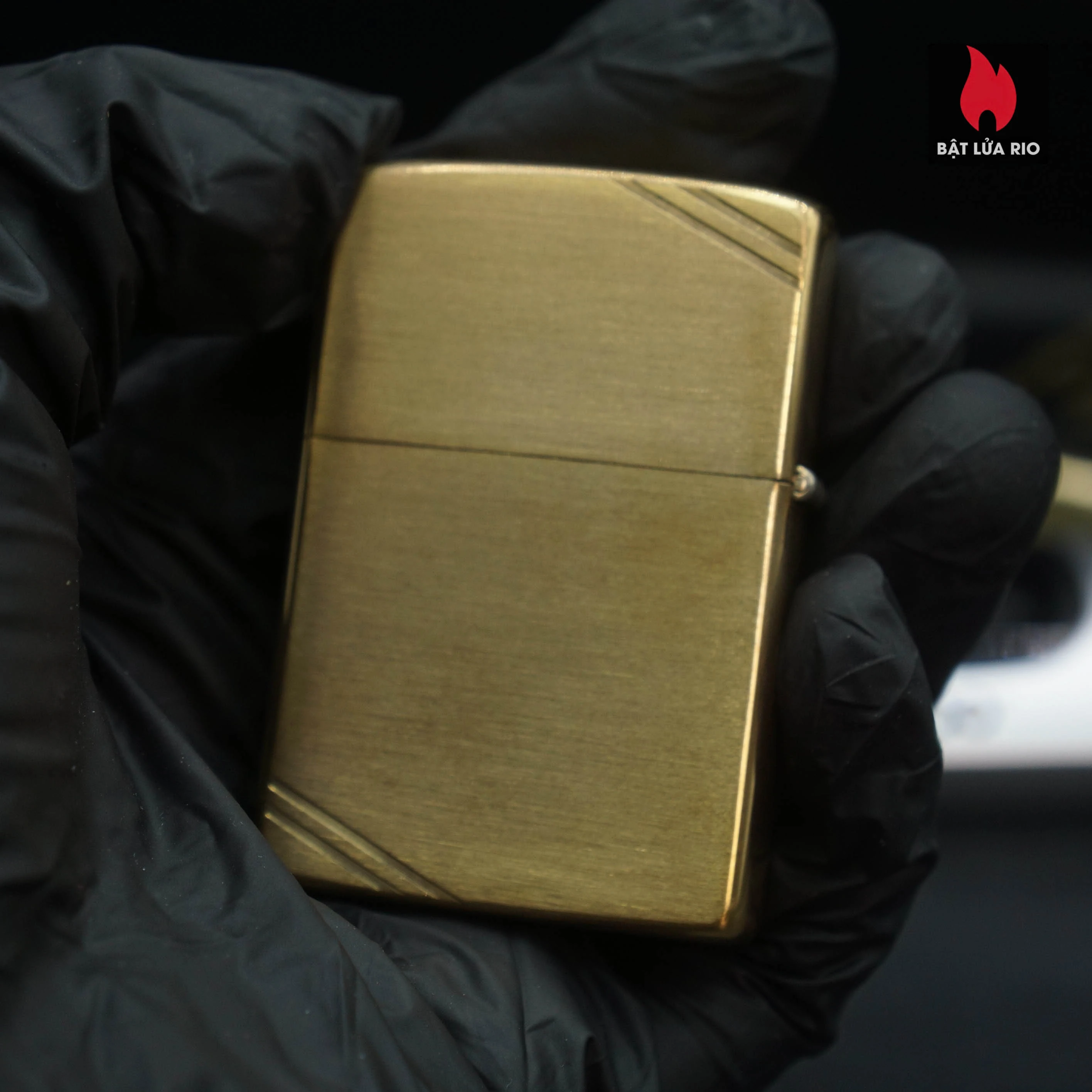 Zippo Chu Niên 1932-1982 – Đồng Khối – Commemorative 1932-1982 50th Anniversary – Chủ Đề Zippo 69 Zippo Chu Niên 1932-1982 – Đồng Khối – Commemorative 1932-1982 50th Anniversary – Chủ Đề Zippo 13