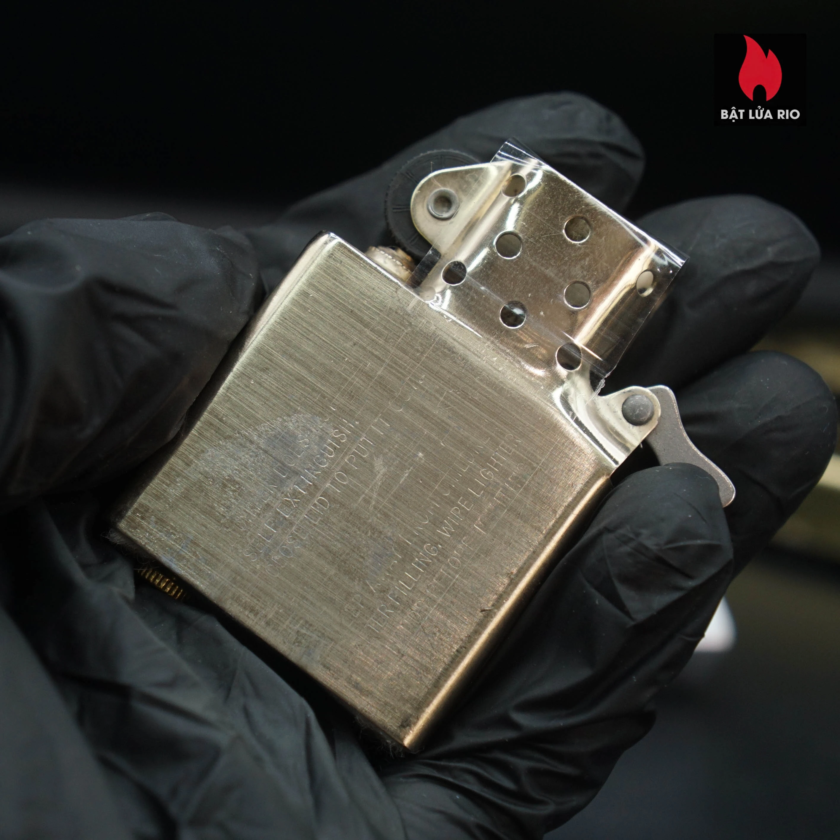 Zippo Chu Niên 1932-1982 – Đồng Khối – Commemorative 1932-1982 50th Anniversary – Chủ Đề Zippo 78 Zippo Chu Niên 1932-1982 – Đồng Khối – Commemorative 1932-1982 50th Anniversary – Chủ Đề Zippo 22