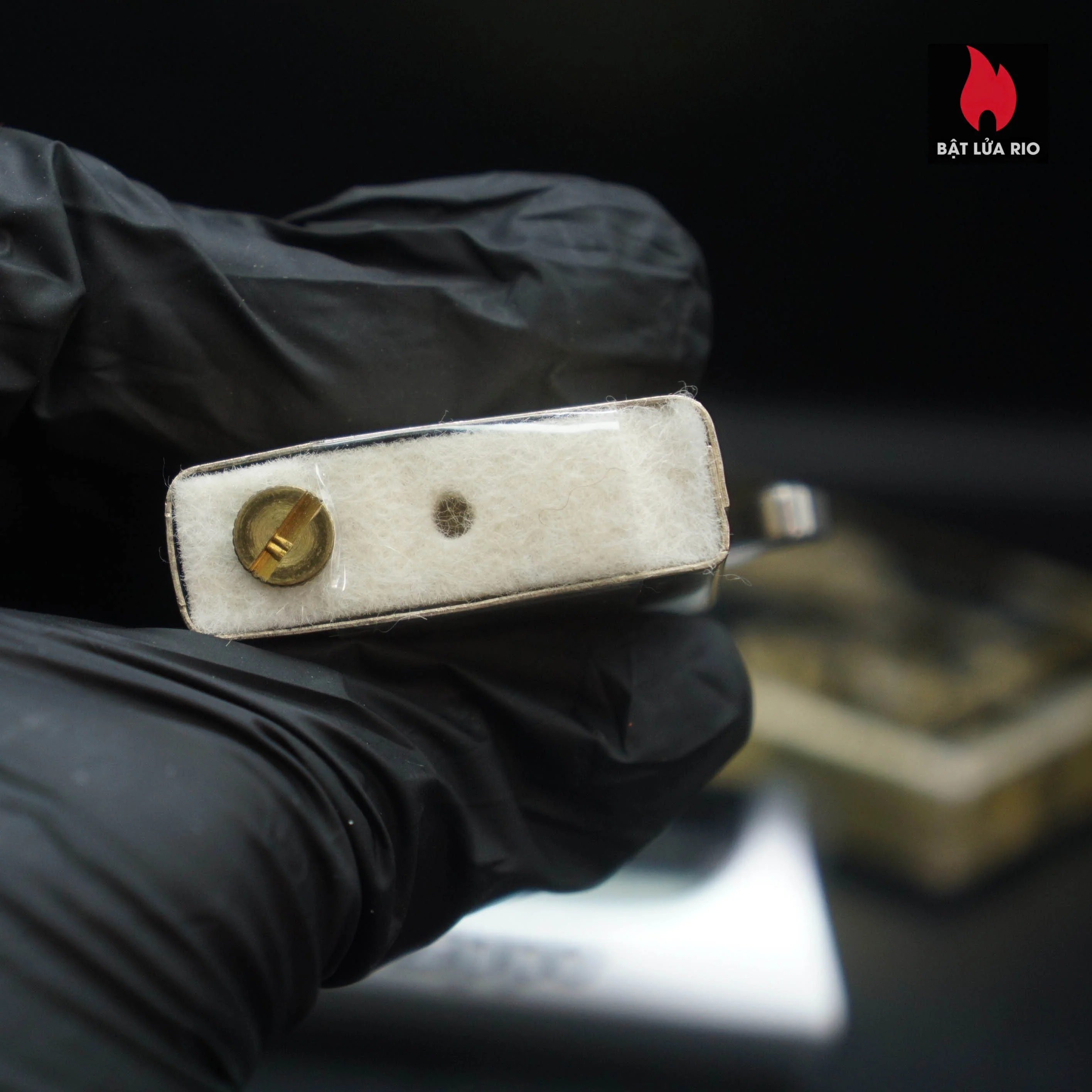 Zippo Chu Niên 1932-1982 – Đồng Khối – Commemorative 1932-1982 50th Anniversary – Trơn 2 mặt 79 Zippo Chu Niên 1932-1982 – Đồng Khối – Commemorative 1932-1982 50th Anniversary – Trơn 2 mặt 26