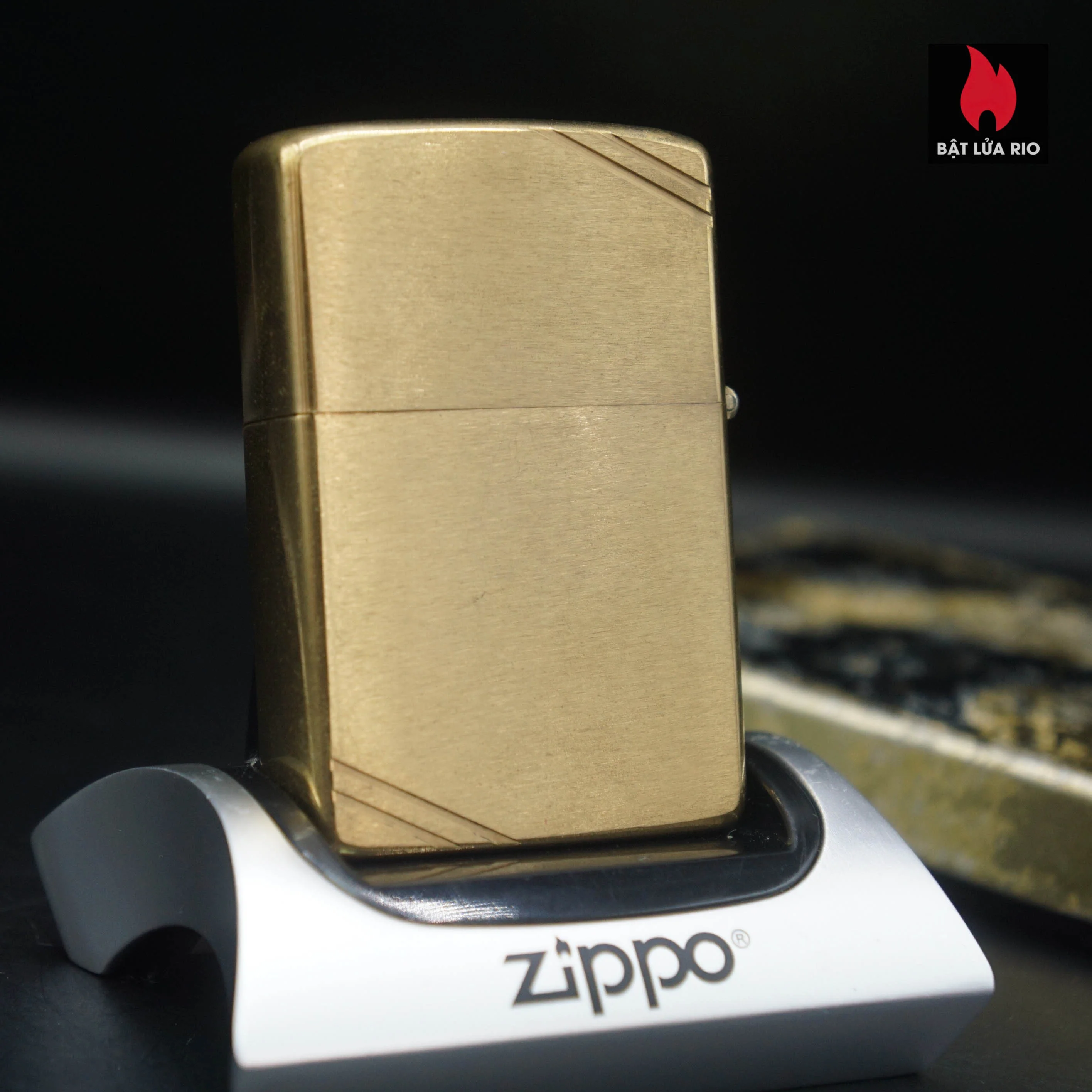 Zippo Chu Niên 1932-1982 – Đồng Khối – Commemorative 1932-1982 50th Anniversary – Trơn 2 mặt 62 Zippo Chu Niên 1932-1982 – Đồng Khối – Commemorative 1932-1982 50th Anniversary – Trơn 2 mặt 6