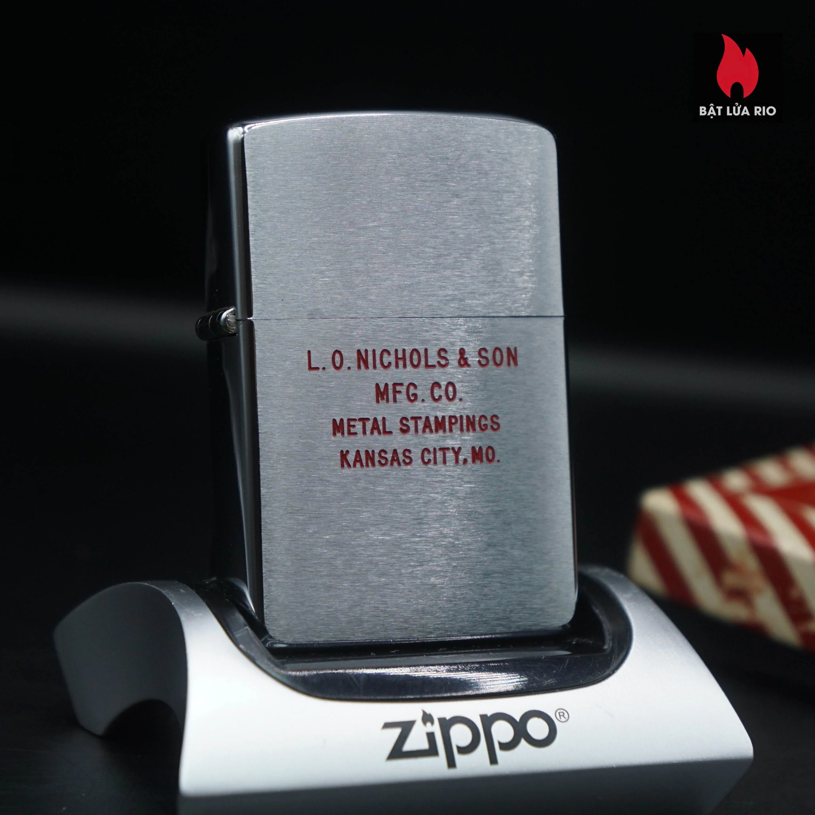 Zippo Xưa 1959 – L.O. Nichols & Son Mfg. Co. – Công ty Sản xuất L.O. Nichols & Son