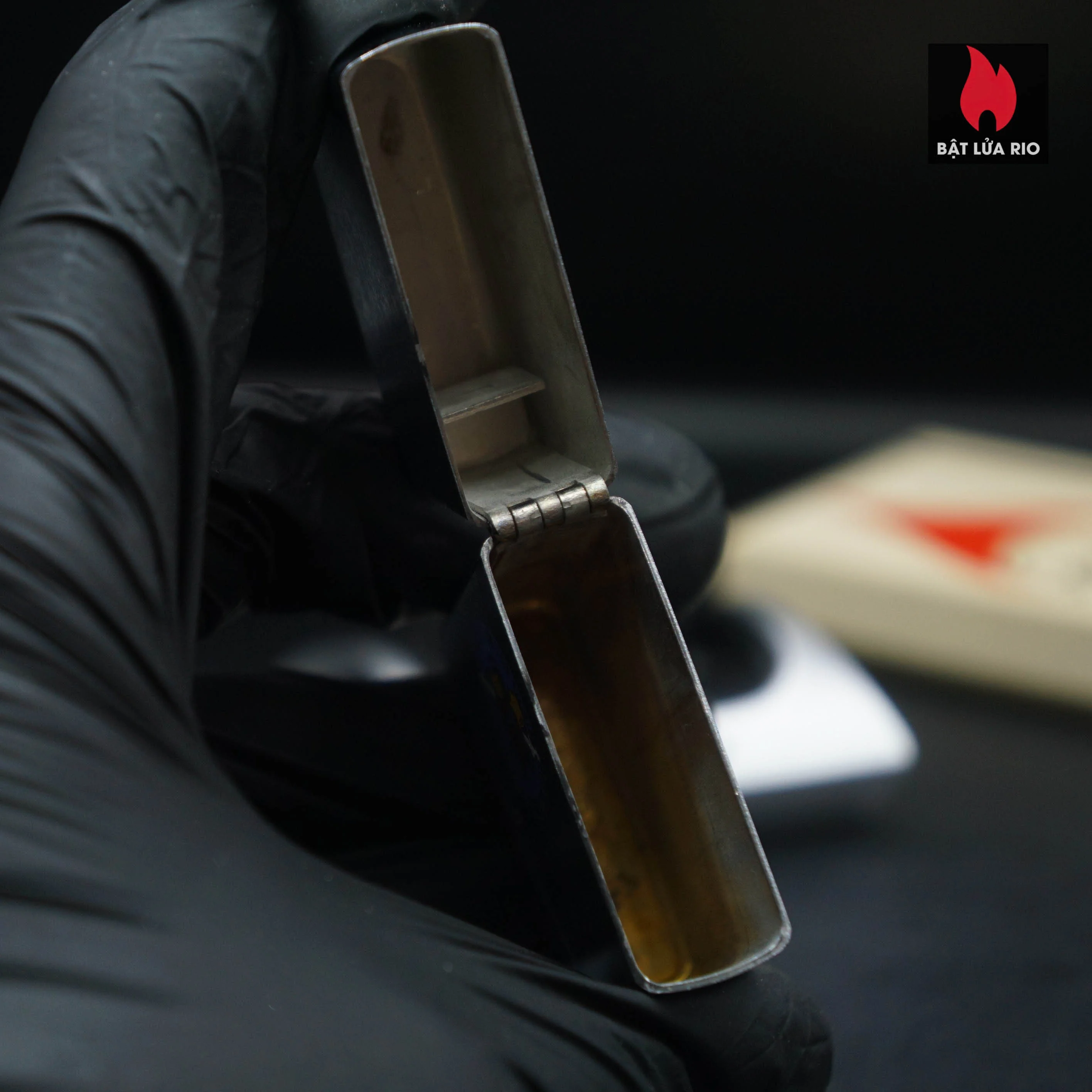 Zippo Xưa 1969 – Việt Nam War – USS Benewah APB-35 – Tàu Chiến Doanh Trại 21 Zippo Xưa 1969 – Việt Nam War – USS Benewah APB-35 – Tàu Chiến Doanh Trại 22