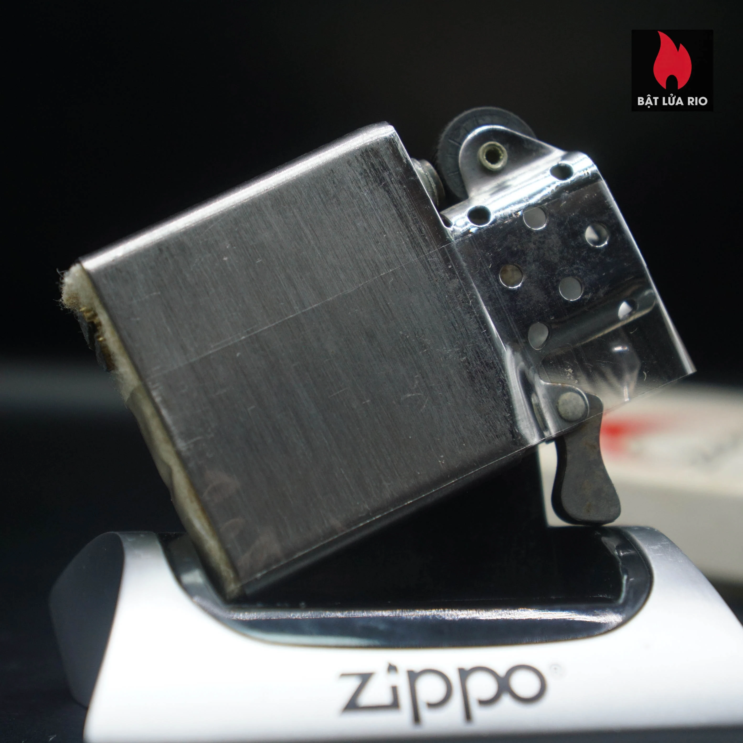 Zippo Xưa 1970 – Brushed Chrome – Claude R. Kirk Jr. – Cựu Thống đốc Florida – New 57 Zippo Xưa 1970 – Brushed Chrome – Claude R. Kirk Jr. – Cựu Thống đốc Florida – New 19