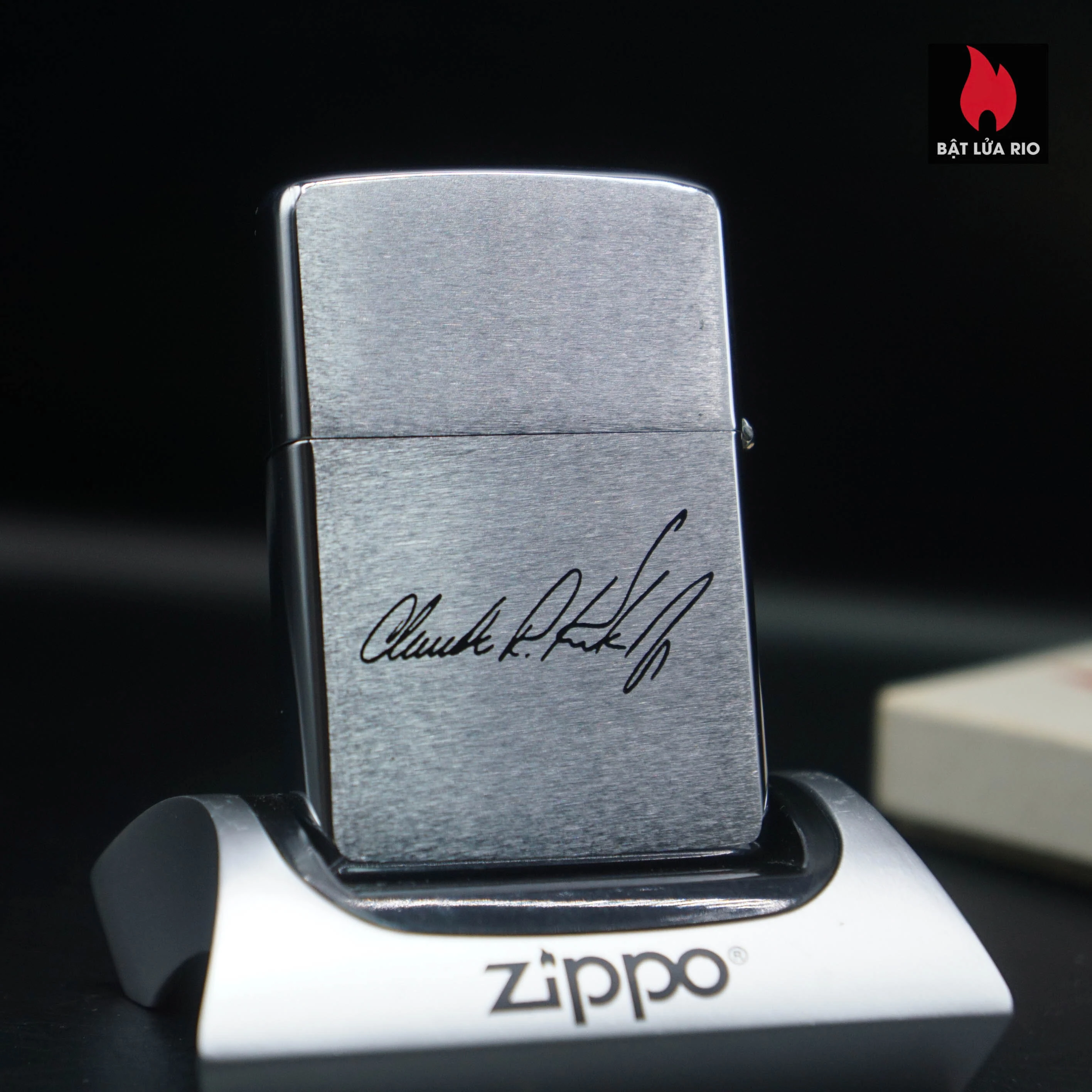 Zippo Xưa 1970 – Brushed Chrome – Claude R. Kirk Jr. – Cựu Thống đốc Florida – New 45 Zippo Xưa 1970 – Brushed Chrome – Claude R. Kirk Jr. – Cựu Thống đốc Florida – New 6