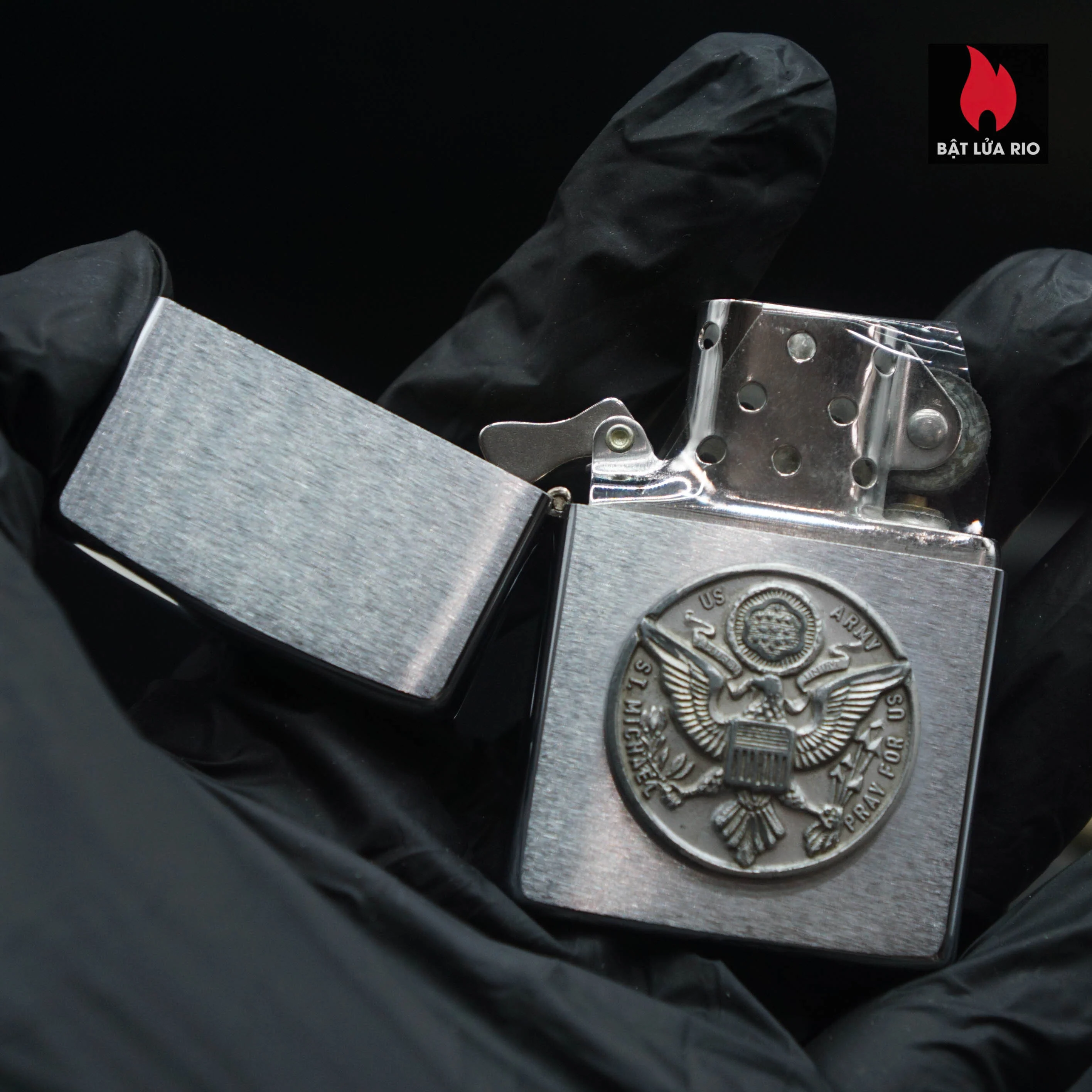 Zippo Xưa 1975 – Saint Michael US Army – Thánh Michael hộ mệnh cho Lục quân Hoa Kỳ 14 Zippo Xưa 1975 – Saint Michael US Army – Thánh Michael hộ mệnh cho Lục quân Hoa Kỳ 15
