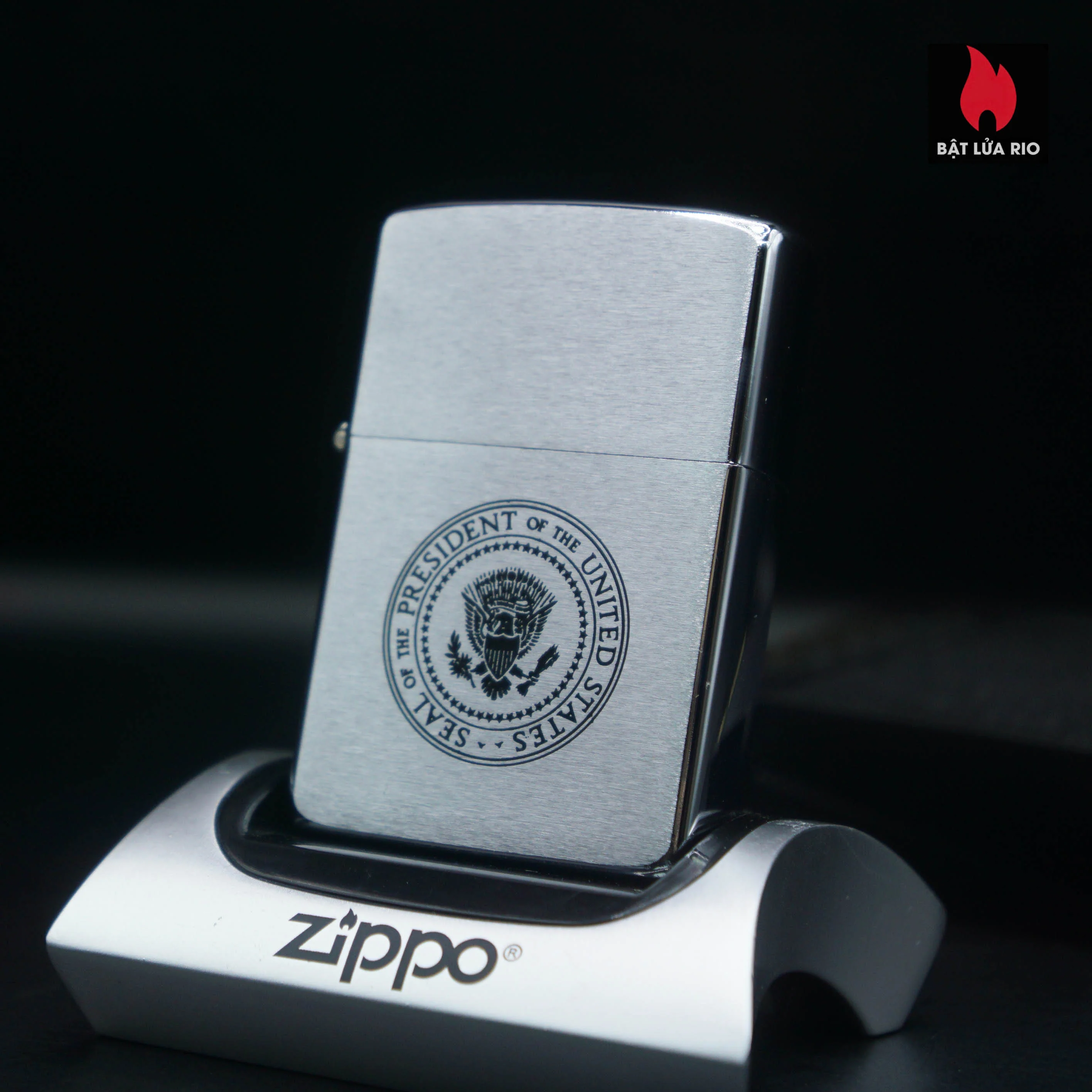 Zippo Xưa 1987 – Seal Of The President Of The United States – Marine One 46 Zippo Xưa 1987 – Seal Of The President Of The United States – Marine One 4